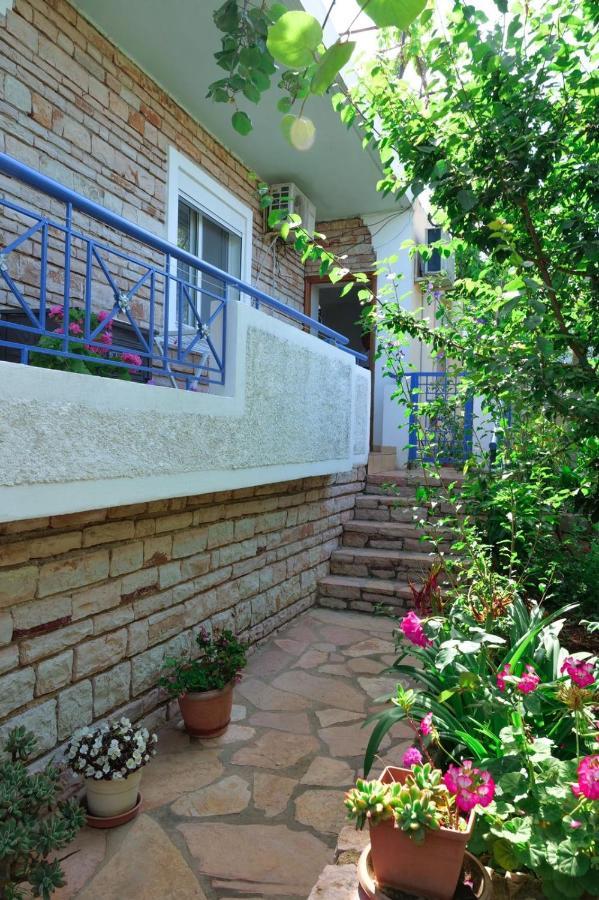 - Spacious Garden And Balcony 5 Min To & Center Apartamento