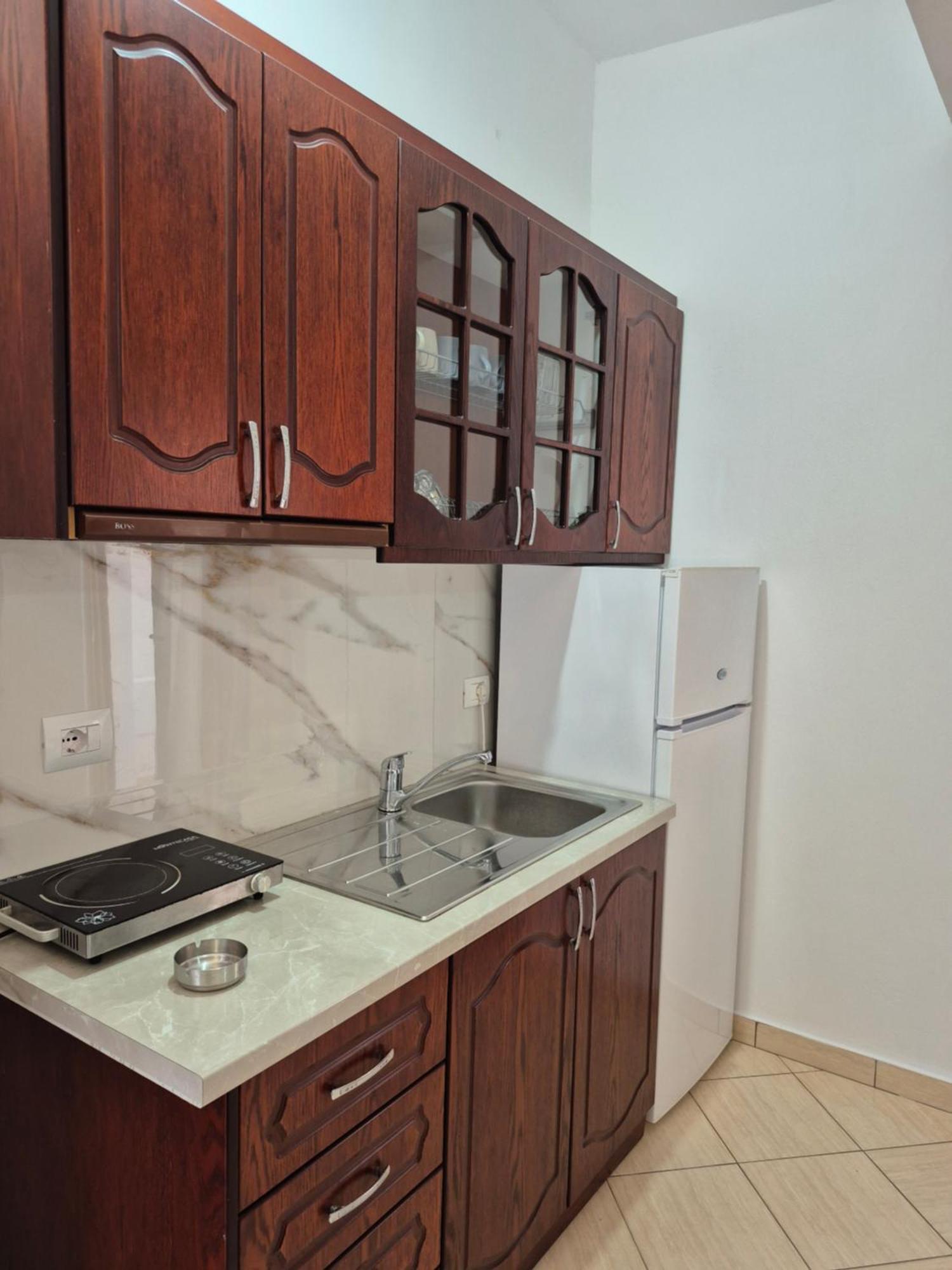 - Spacious Garden And Balcony 5 Min To & Center Apartamento