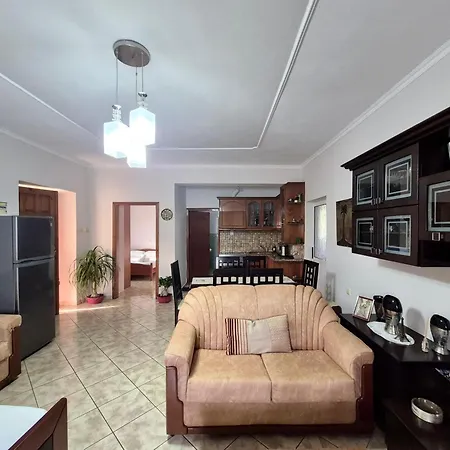 Vita Apartment - Spacious Garden And Balcony 5 Min To Beach & Center Ksamil Exterior photo
