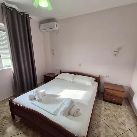 Vita Apartment - Spacious Garden And Balcony 5 Min To Beach & Center Ksamil Exterior photo
