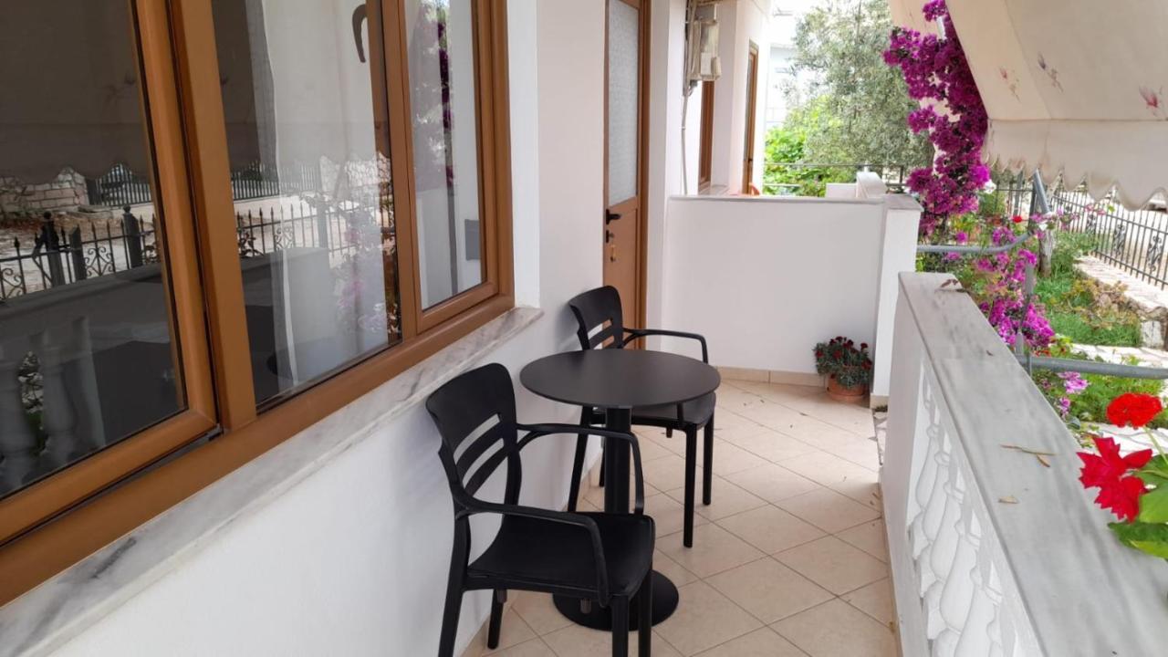 - Spacious Garden And Balcony 5 Min To & Center *
