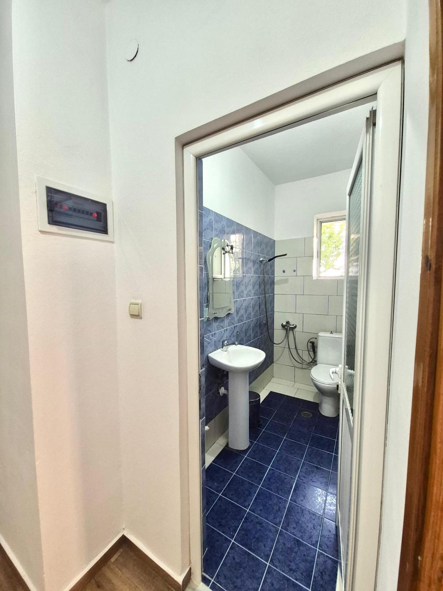 - Spacious Garden And Balcony 5 Min To & Center * Ksamil