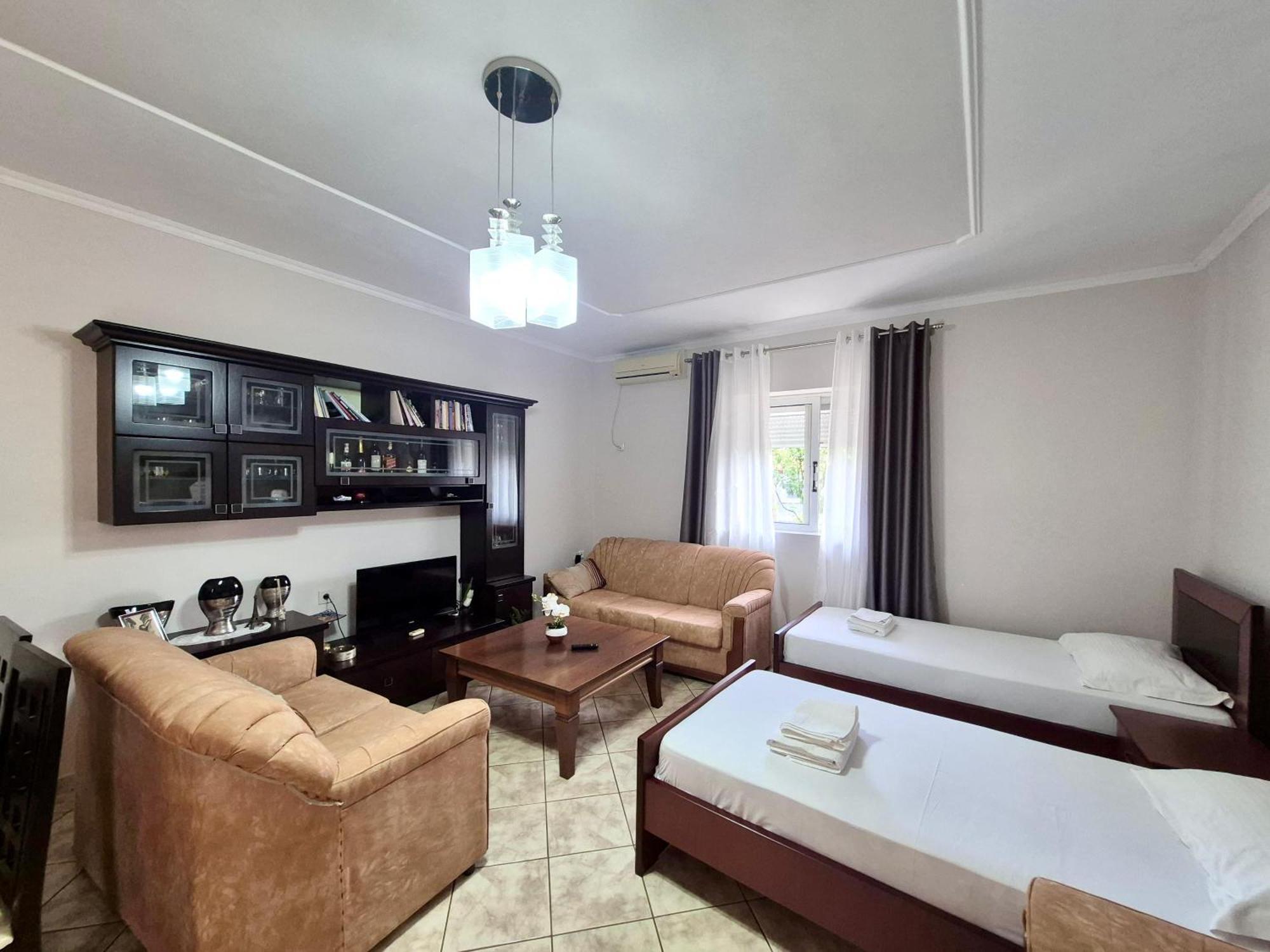 - Spacious Garden And Balcony 5 Min To & Center Apartmán *