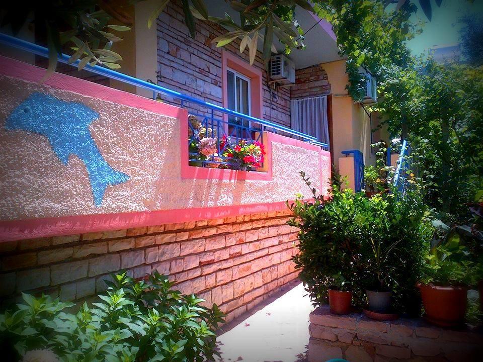 - Spacious Garden And Balcony 5 Min To & Center Apartment *
